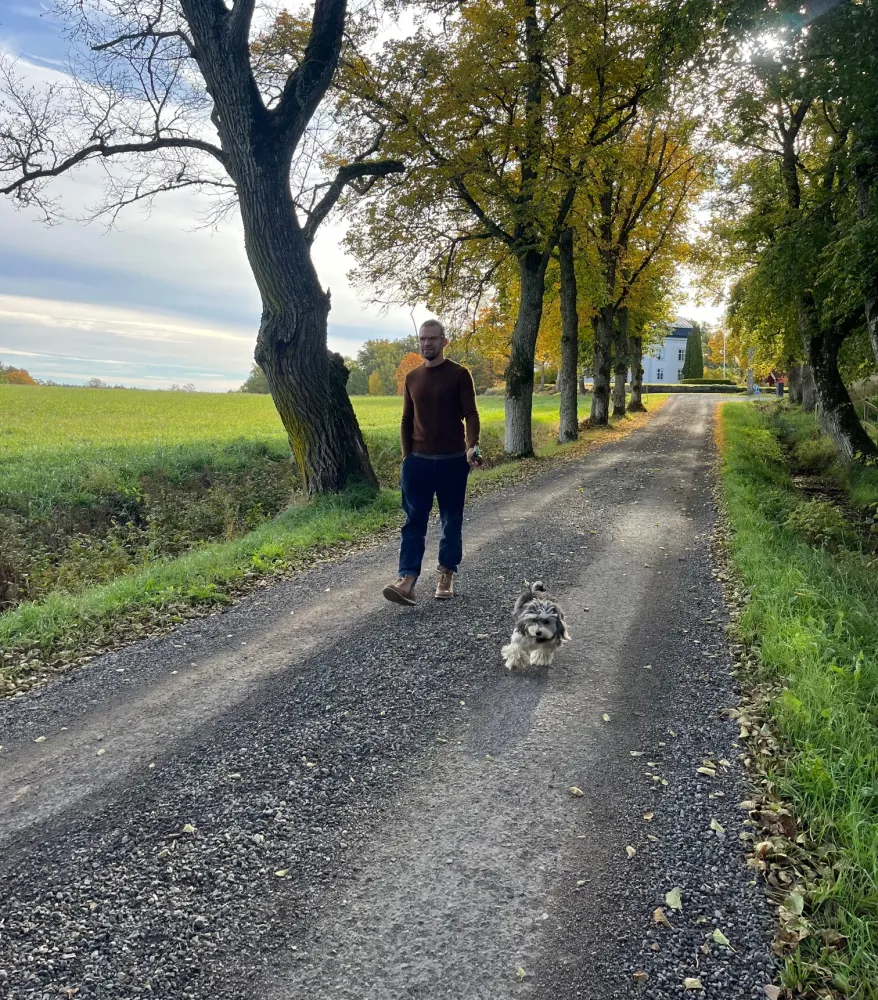 TA MED HUNDEN TILL WALLBY